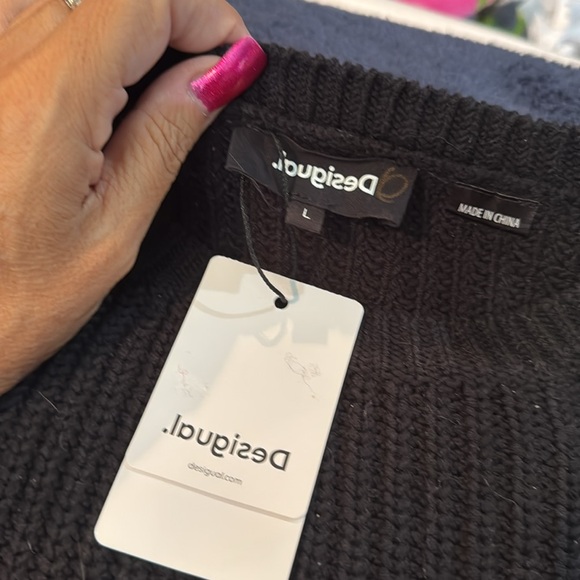 NWT DESIGUAL Sz L Black Sweater Pullover I LOVE ME Yarn sewed msg L@@K! Z44 - Picture 3 of 7
